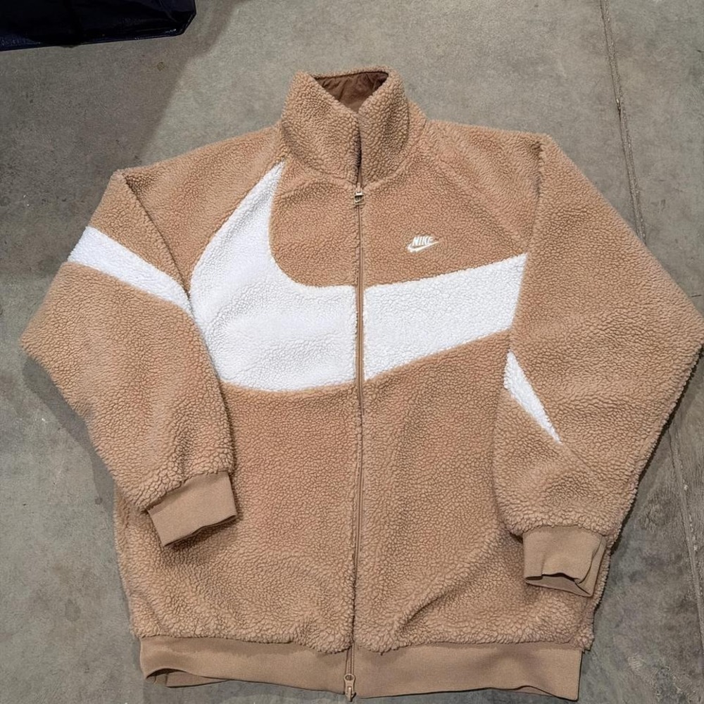 Nike Big Swoosh Reversible Boa Jacket Hemp White